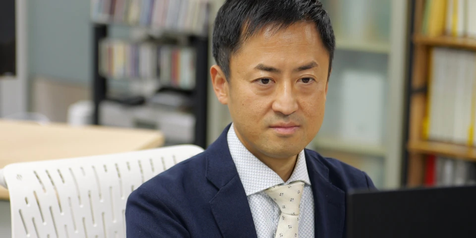 はらの税理士事務所の打ち合わせ風景スマホ用04